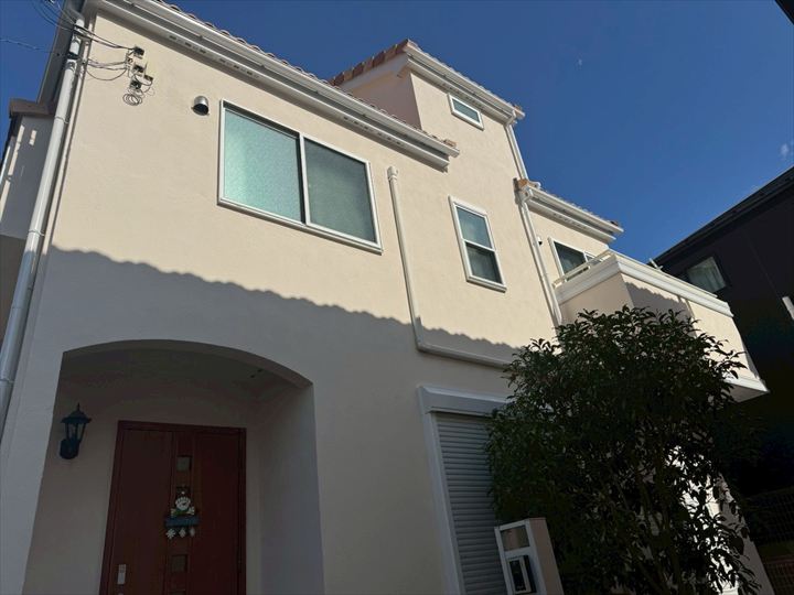 横浜市保土ヶ谷区でジョリパット外壁をリフォーム!専用塗料ジョリパットフレッシュ∞で風合いを蘇らせる施工事例